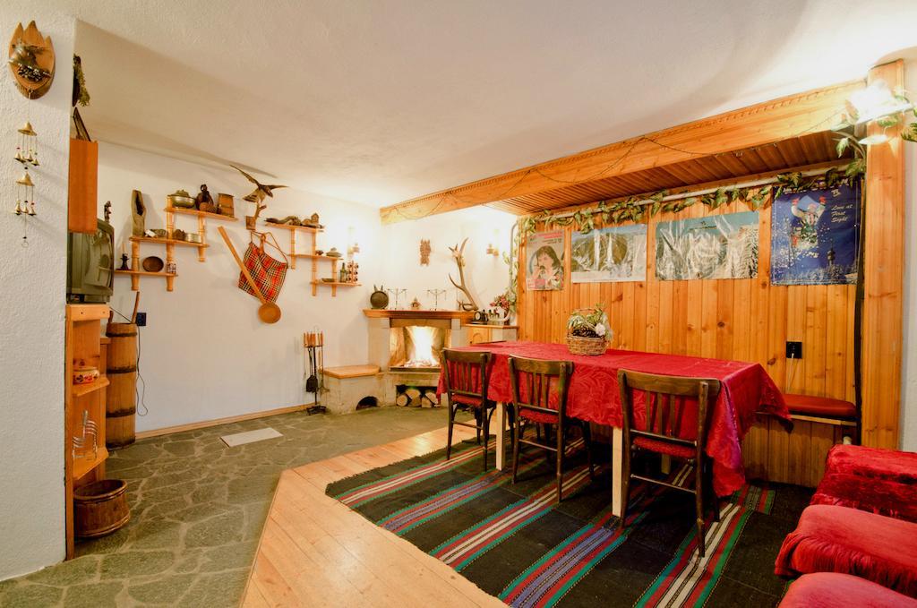 Palyongov Guest House Chepelare Room photo